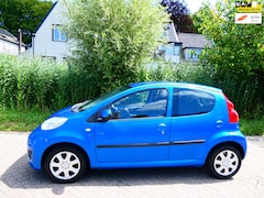 Peugeot 107 - 1.0-12V XS 5-deurs Airco Zuinig A-Label Youngtimer Geen import