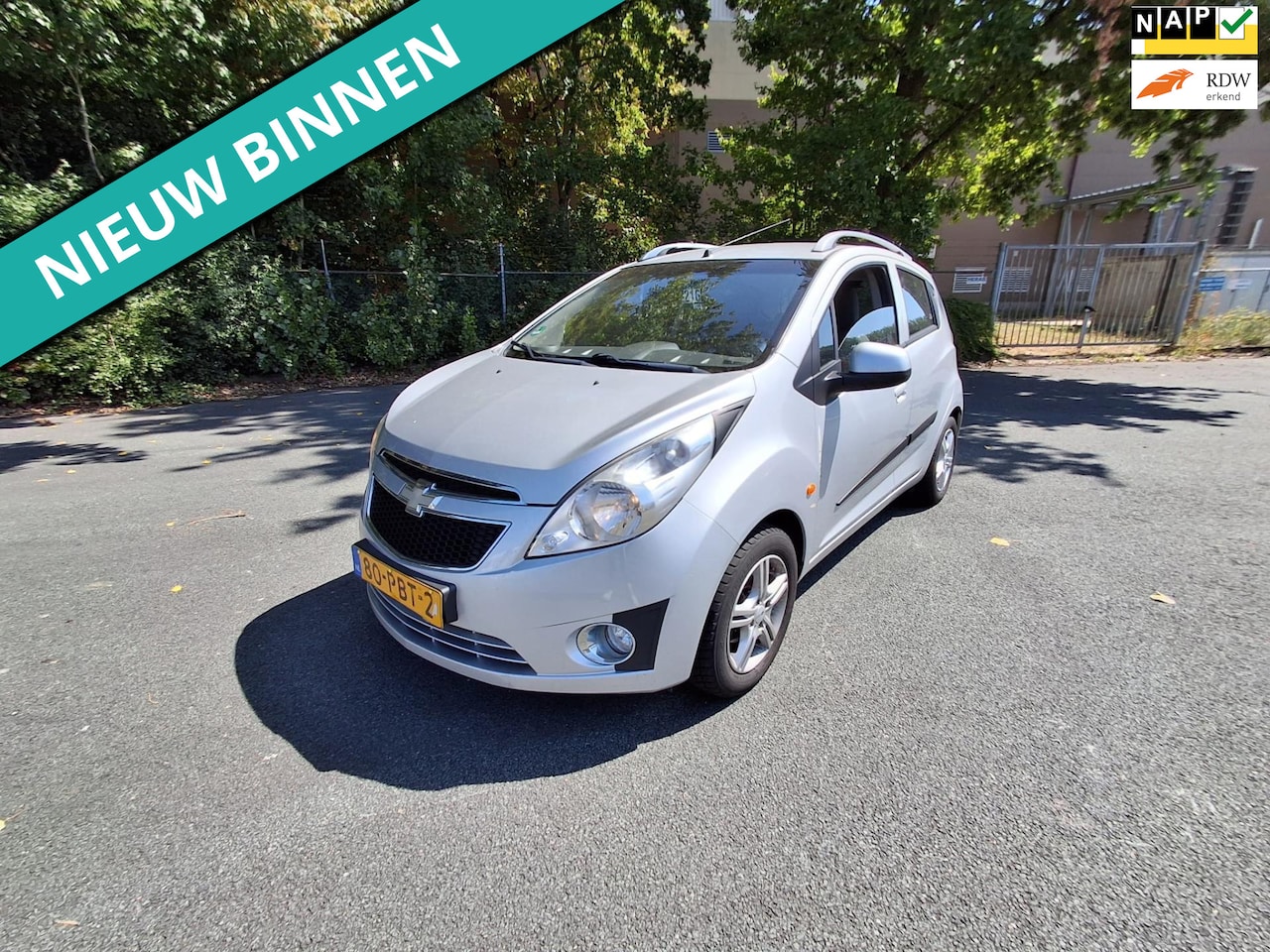 Chevrolet Spark - 1.0 16V LS Bi-Fuel 5 DRS GEWOON LEKKER GOEDKOOP RIJDEN - AutoWereld.nl