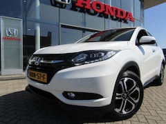 Honda HR-V - 1.5 i-VTEC 130pk CVT Executive, Trekhaak, ALLWEAHTER BANDEN