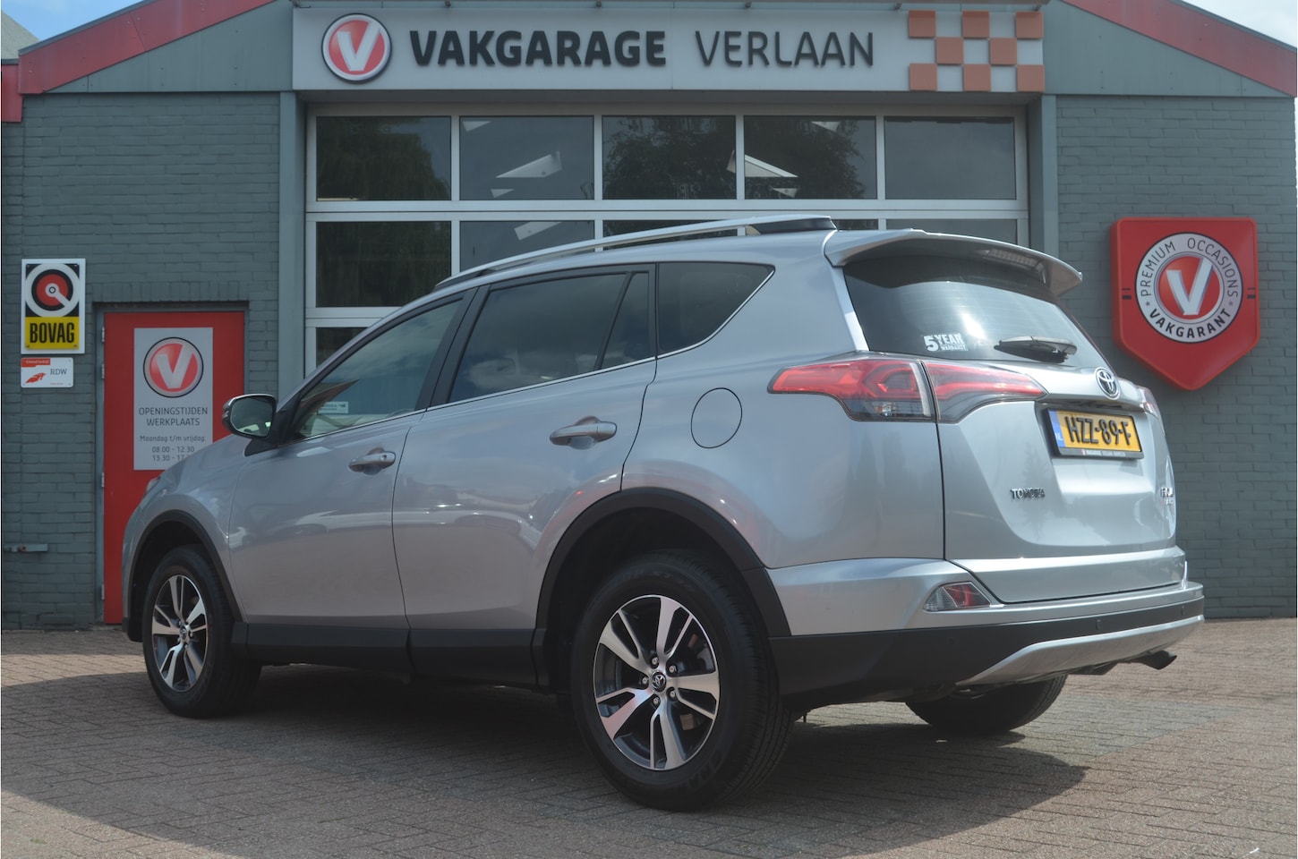 Toyota RAV4 - 2.0 Dynamic 4WD 2.0 Dynamic 4WD - AutoWereld.nl