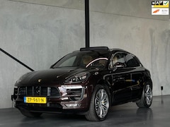 Porsche Macan - 3.6 Turbo, PCCB , Lucht, Pano, Chrono, 360°, ACC, Trekhaak, St.koeling, Sportuitlaat, Spor