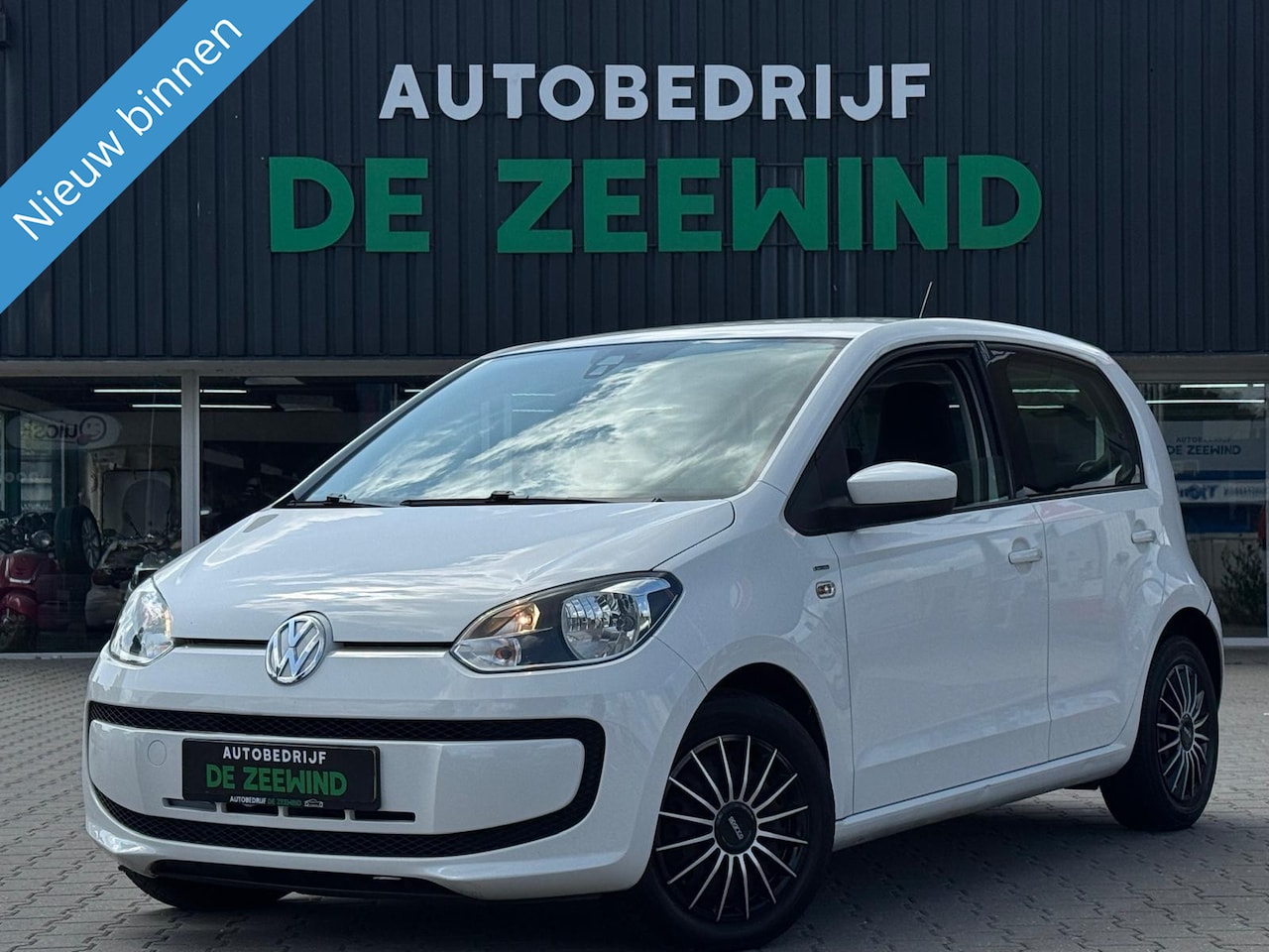 Volkswagen Up! - 1.0 move up! BlueMotion|Navi|Cruis controle|PDC - AutoWereld.nl