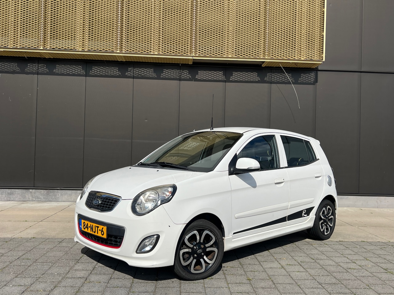 Kia Picanto - 1.1 R-SportbyKia 1.1 R-SportbyKia - AutoWereld.nl