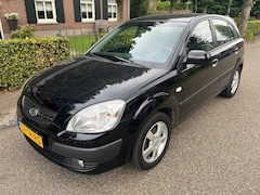 Kia Rio - 1.6 CVVT XTREME