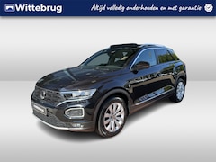 Volkswagen T-Roc - 1.5 TSI 150pk DSG Sport / Panorama dak / Elek Achterklep / Virtual cockpit / 17'' LMV / Ca