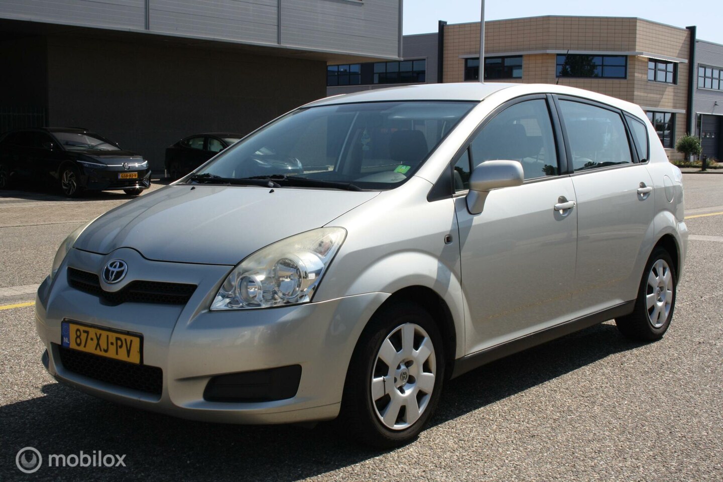 Toyota Verso - 1.6 VVT-i Terra 1.6 VVT-i Terra - AutoWereld.nl