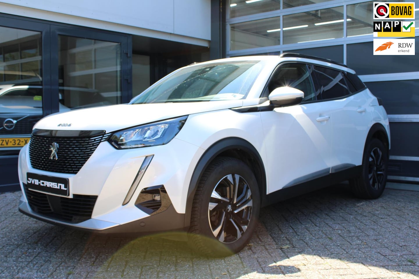 Peugeot 2008 - 1.2 PureTech Allure 1.2 PureTech Allure - AutoWereld.nl
