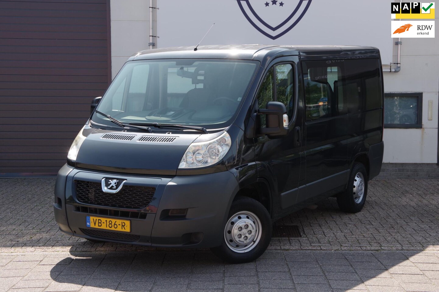 Peugeot Boxer - 330 2.2 HDI Profit+ Invalide/Rolstoellift - AutoWereld.nl