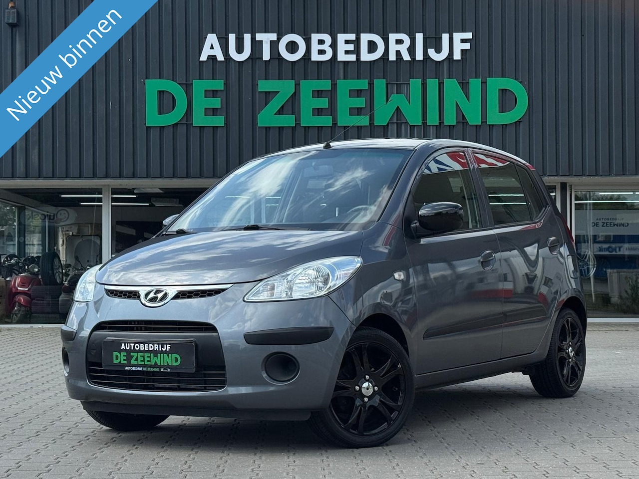 Hyundai i10 - 1.25i Pure|apple carplay|PDC|Camera - AutoWereld.nl