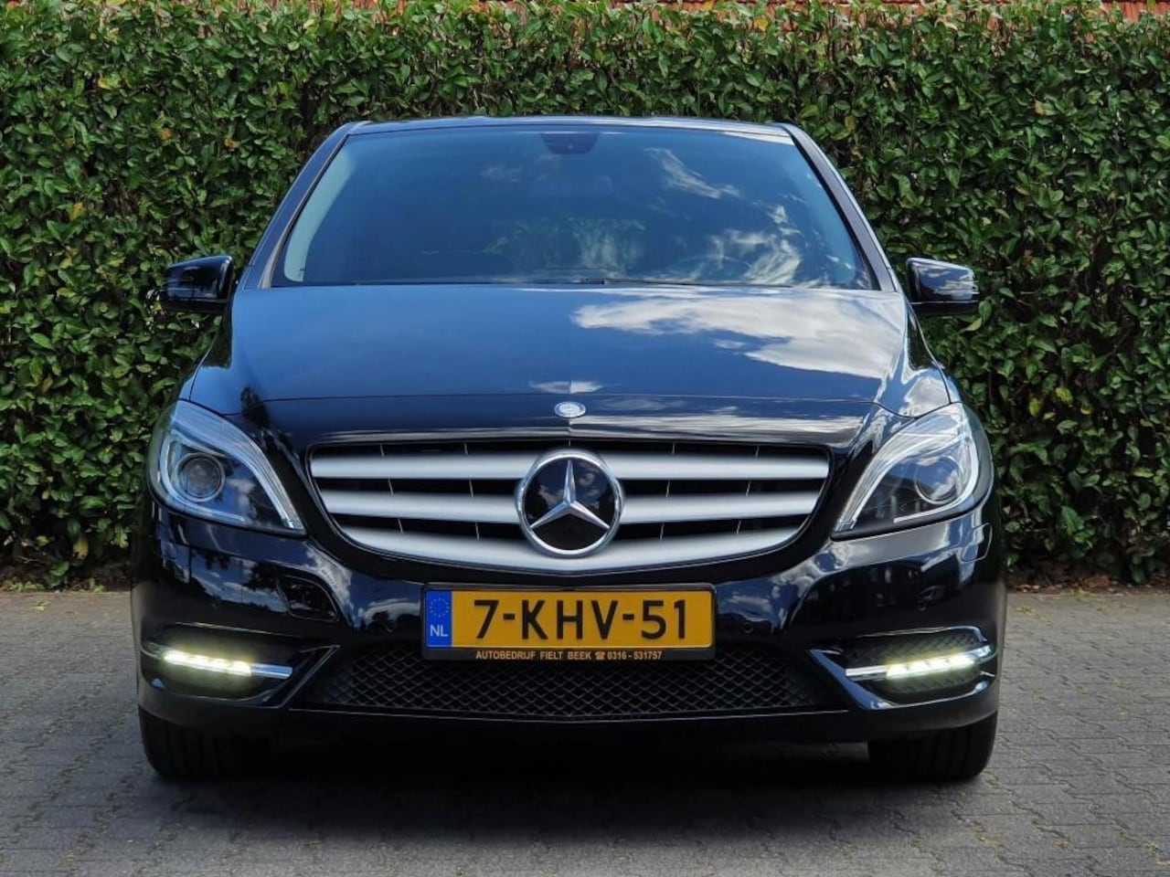 Mercedes-Benz B-klasse - 180 Ambition / Trekhaak / Cruise control / Bluetooth / Origineel NL / NAP - AutoWereld.nl