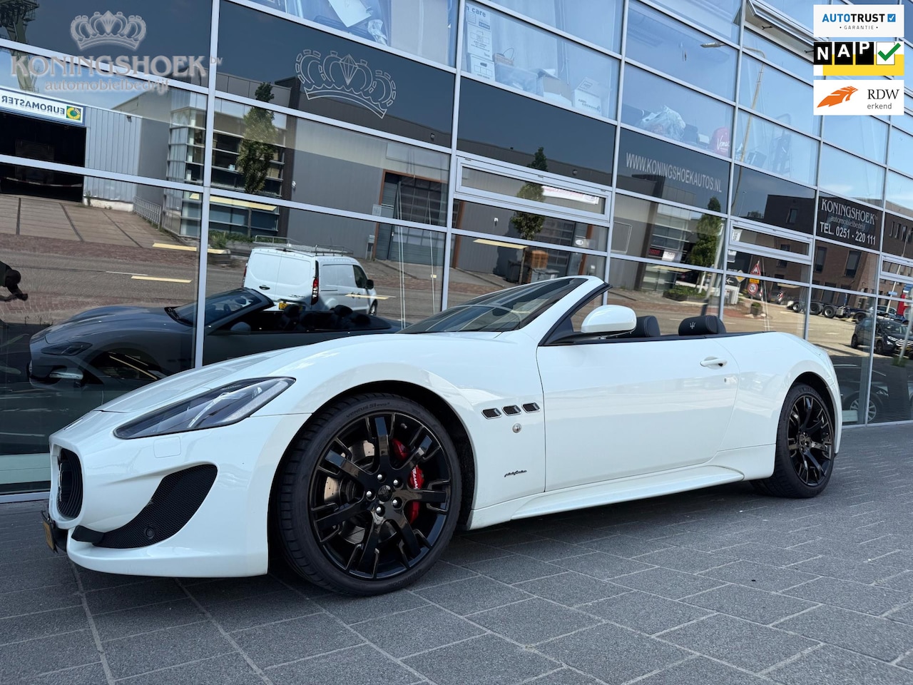 Maserati GranCabrio - 4.7 Sport 4.7 Sport - AutoWereld.nl