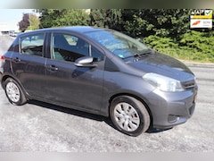 Toyota Yaris - 1.0 VVT-i Aspiration APK mart 2027