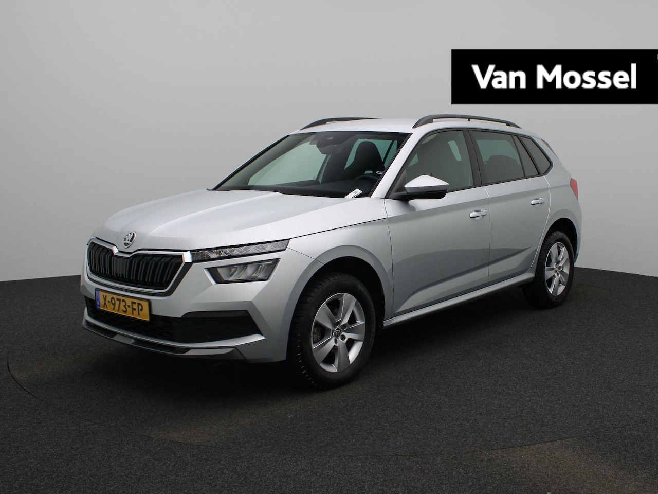 Skoda Kamiq - 1.0 TSI Sport Business | DIGITAAL DASHBOARD | CLIMATE CONTROL | NAVIGATIE | PARKEERSENSORE - AutoWereld.nl