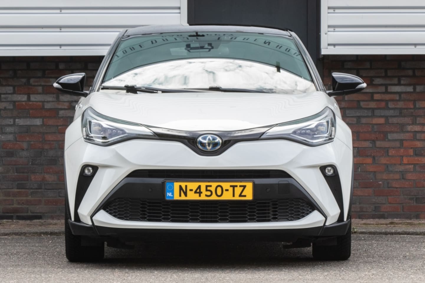 Toyota C-HR - 2.0 Hybrid Executive 2.0 Hybrid Executive - AutoWereld.nl