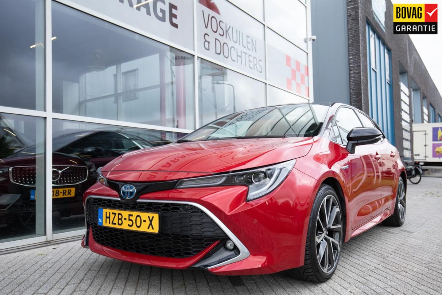 Toyota Corolla - 1.8 Hybrid Executive | Luxury pack | Sportstoelen | Dodehoeksensoren - AutoWereld.nl