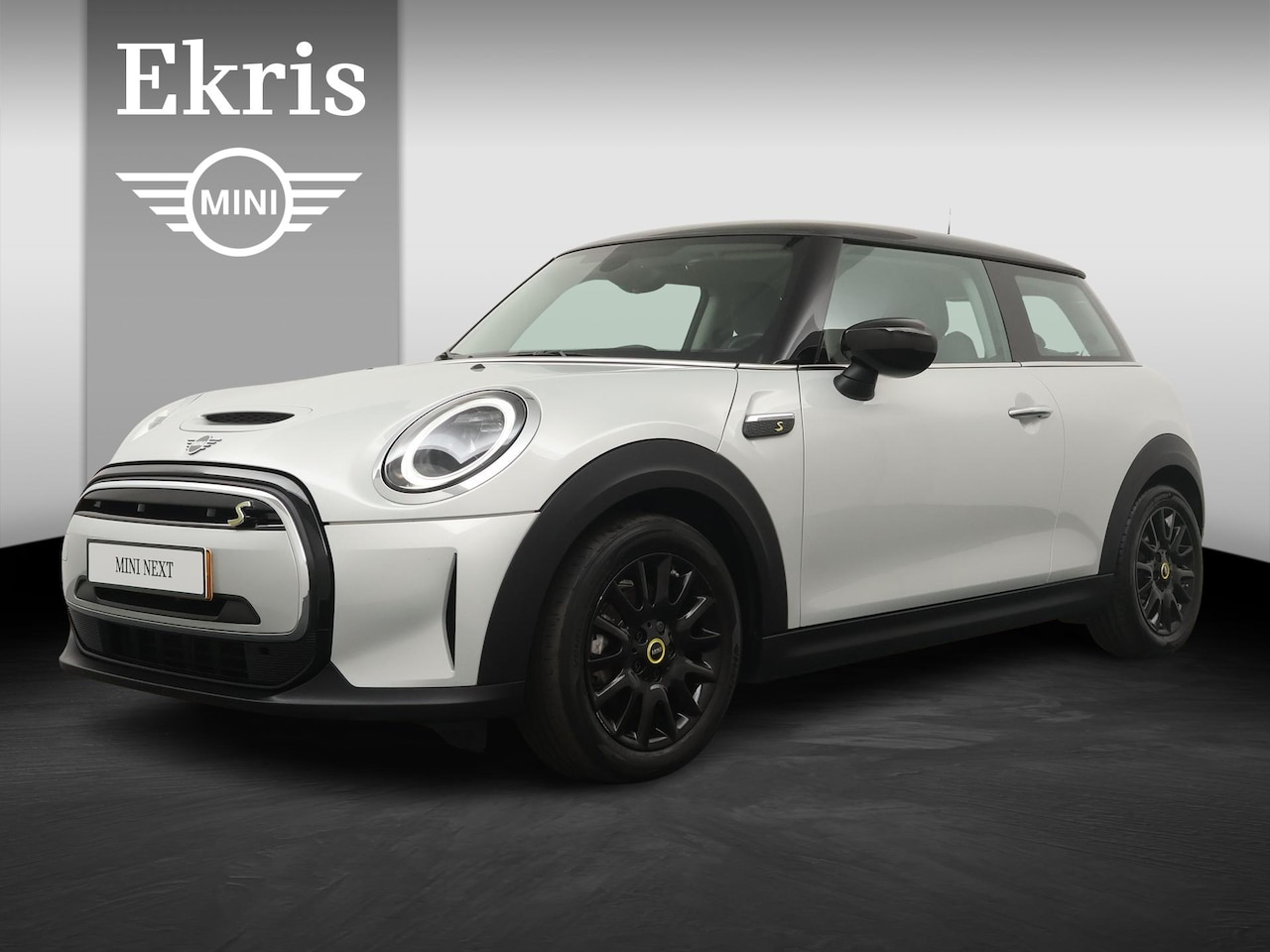 MINI Mini-Electric - Business Edition 33 kWh | Parkeersensoren | NAVI | - AutoWereld.nl