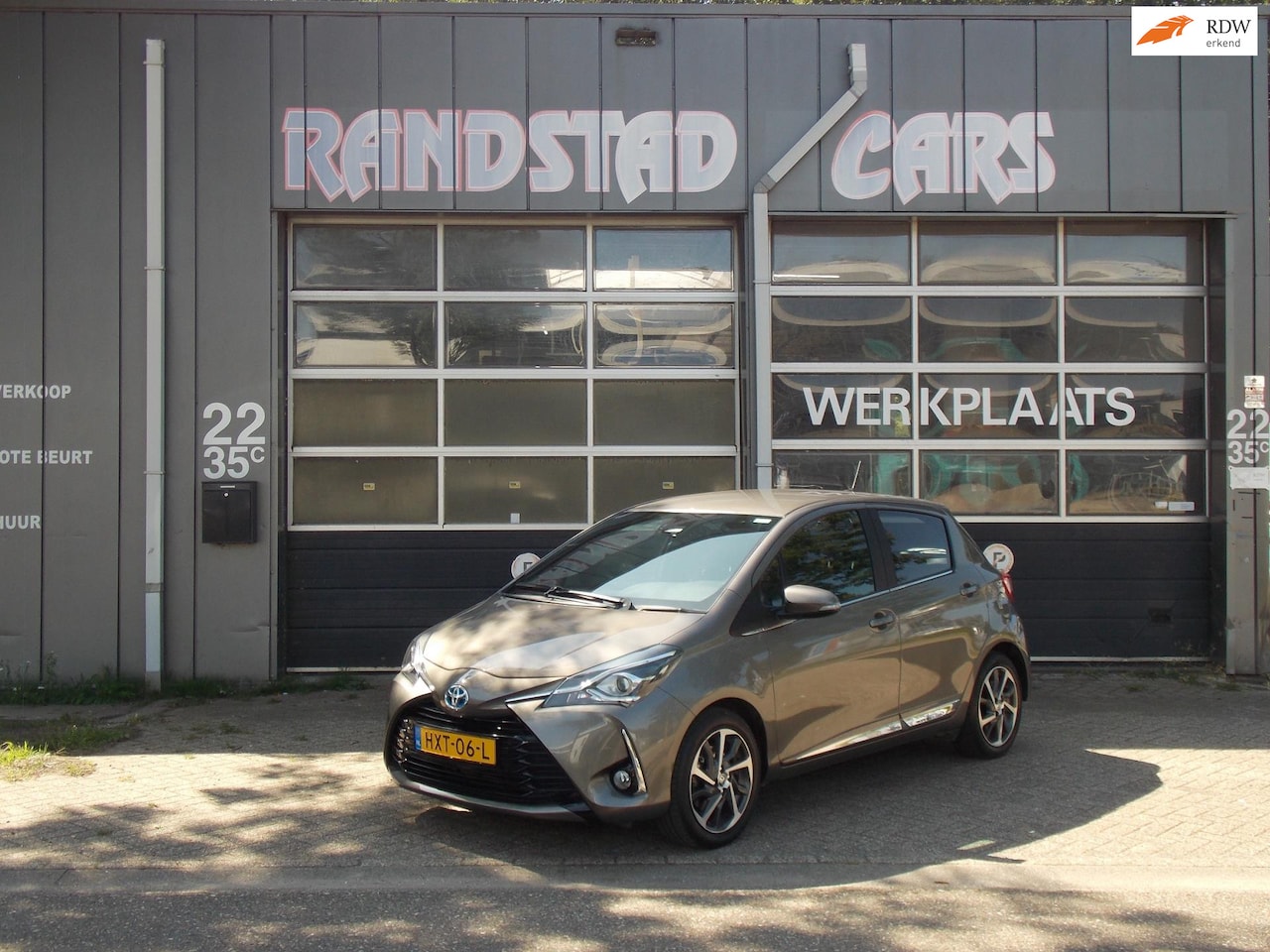 Toyota Yaris - 1.5 Hybrid Premium Automaat Camera Airc Elek Pakket 5Deurs 2018bj GARANTIE - AutoWereld.nl