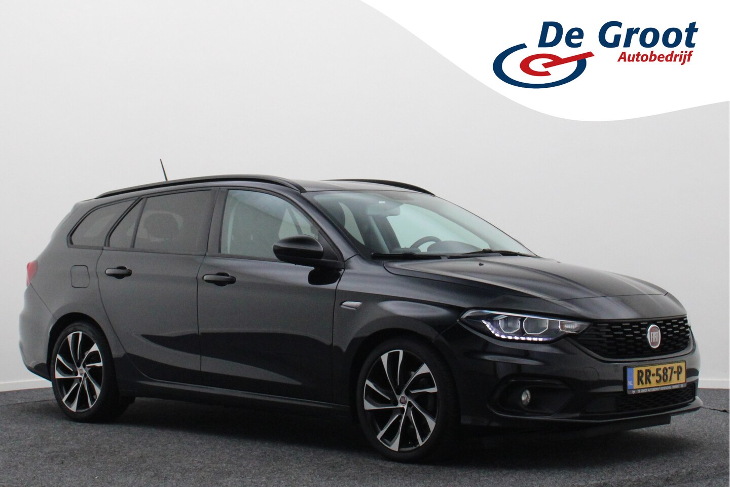 Fiat Tipo Stationwagon - 1.4 T-Jet 16v S-Design Xenon, Camera, Apple Carplay, ACC, Climate, PDC, 18" - AutoWereld.nl