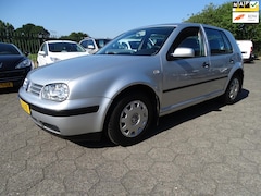 Volkswagen Golf - 1.6-16V Comfortline 5 DEURS