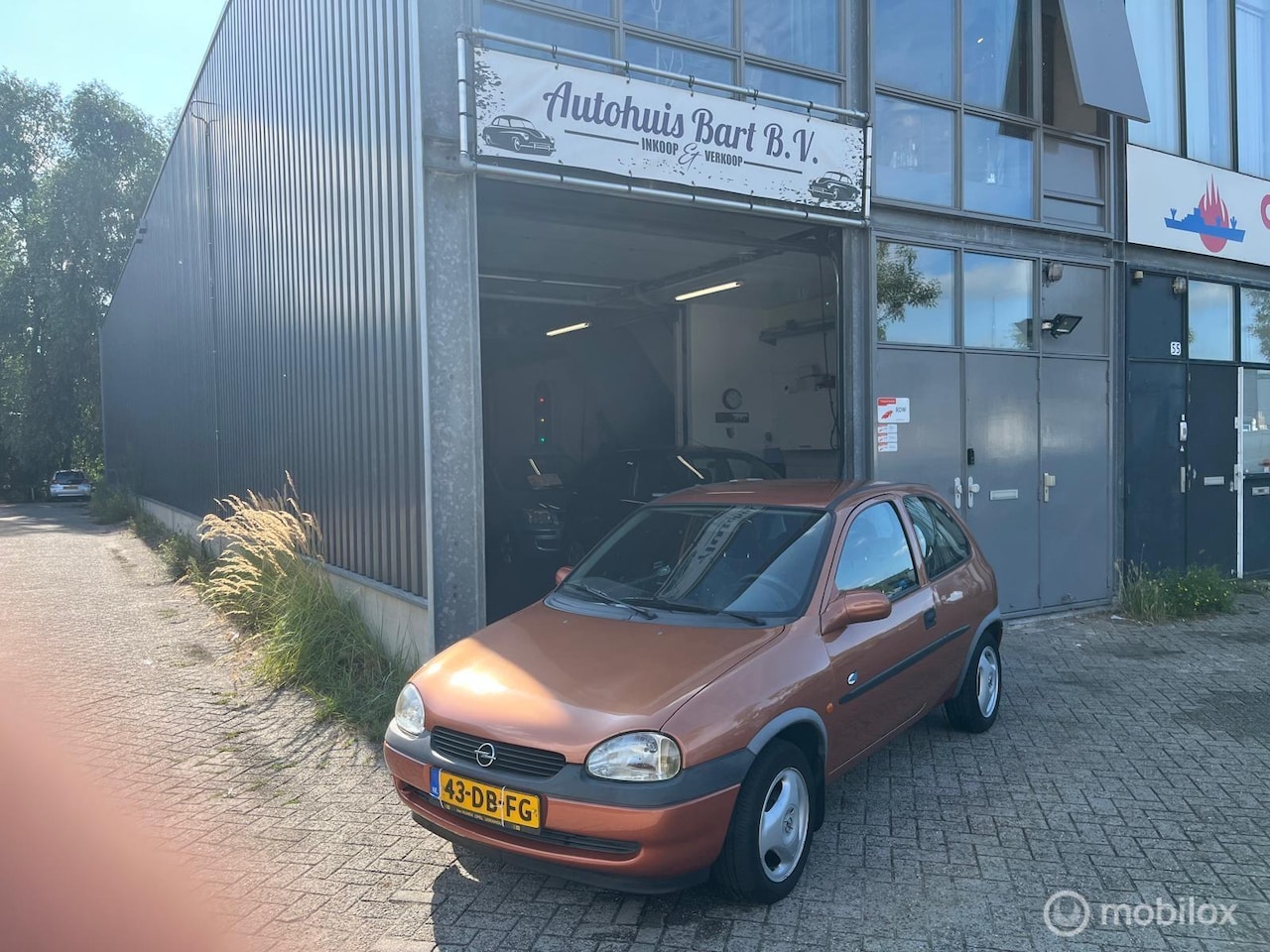 Opel Corsa - 1.4i-16V Strada Cool Automaat! Airco! APK! NAP Logisch! - AutoWereld.nl