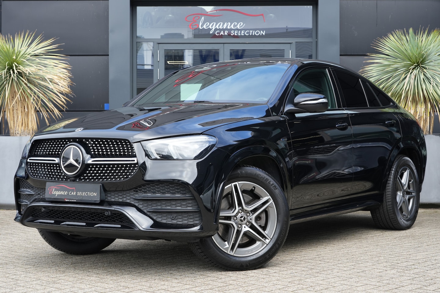 Mercedes-Benz GLE-Klasse Coupé - 350 e 4MATIC 333pk Panoramadak/Burmester/360Camera - AutoWereld.nl