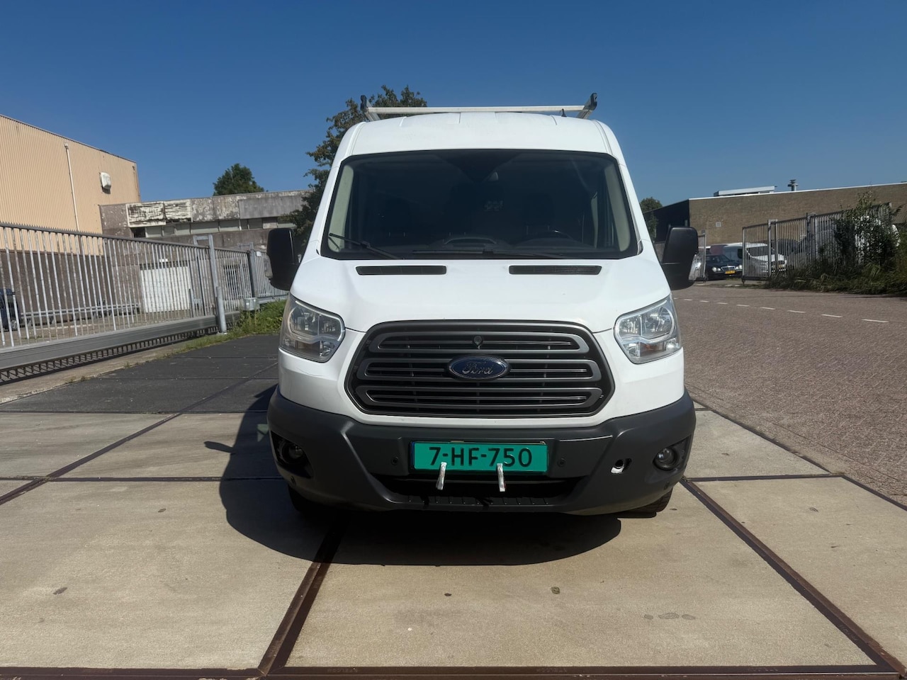 Ford Transit Custom - 340 2.0 TDCI L2H2 Trend 340 2.0 TDCI L2H2 Trend - AutoWereld.nl