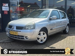 Renault Clio - 1.2-16V Community