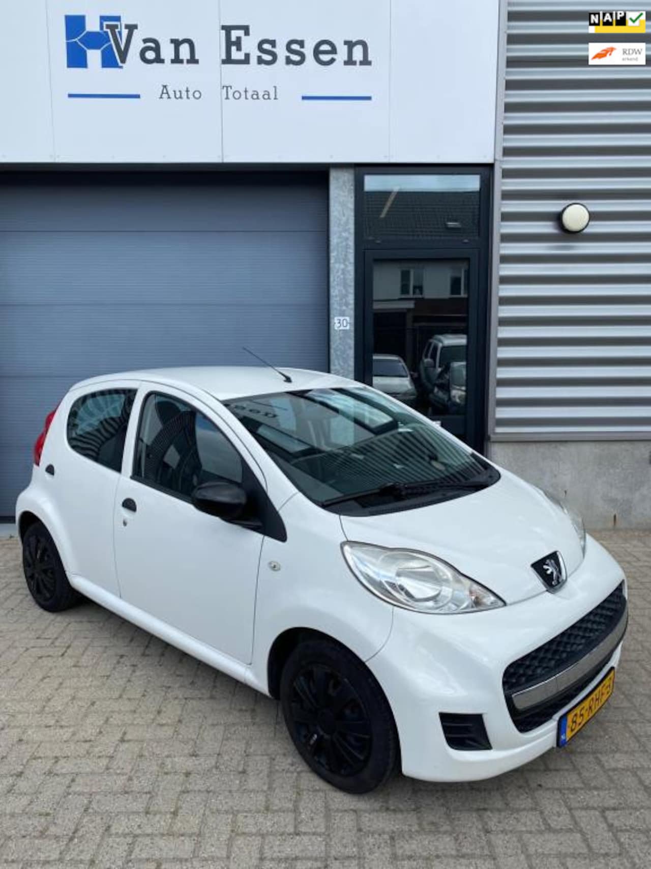 Peugeot 107 - 1.0-12V XR 1.0-12V XR - AutoWereld.nl