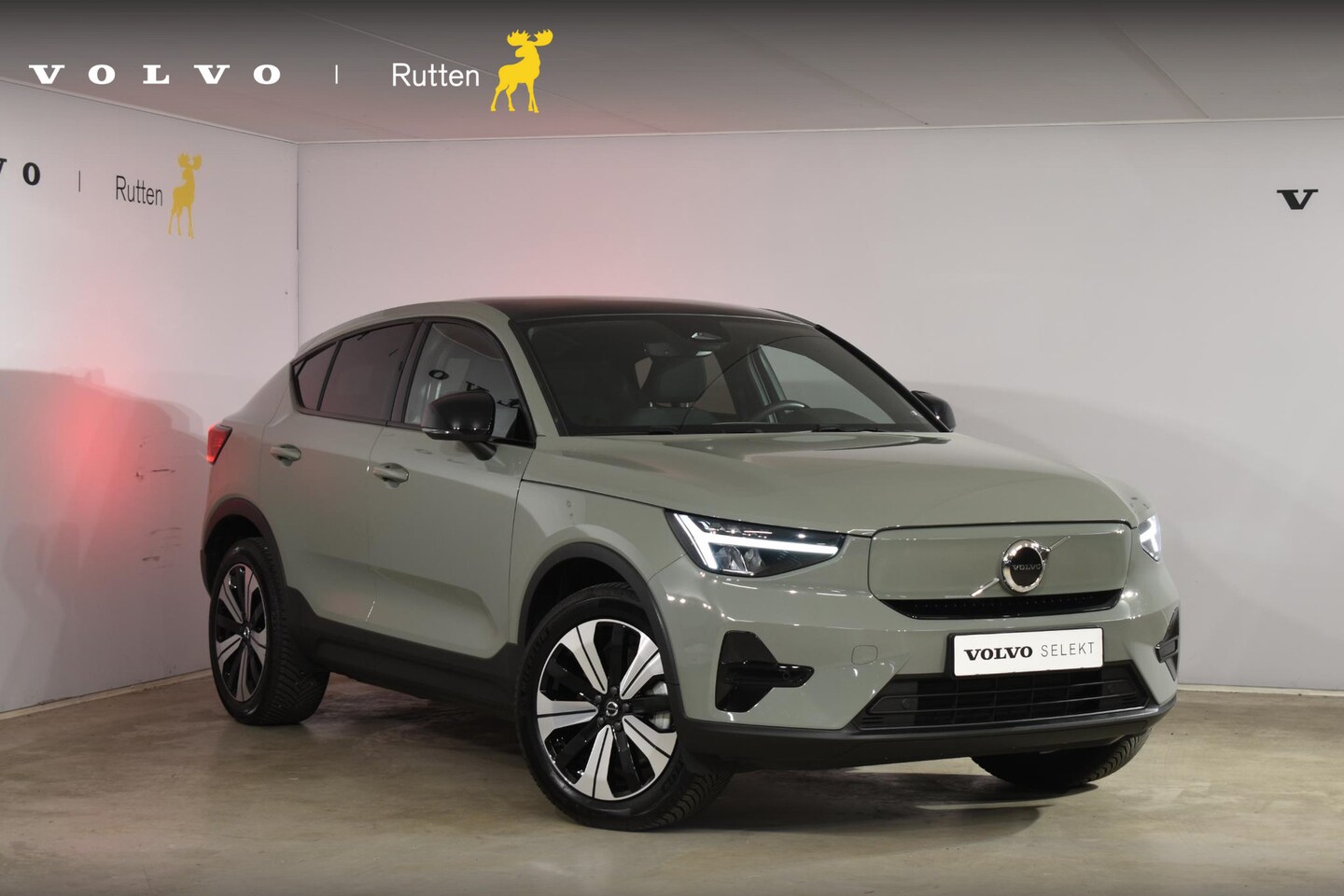 Volvo C40 - 231PK Single Motor Plus Dark / Navigatie / Camera / Parkeersensoren / Stoelverwarming / St - AutoWereld.nl