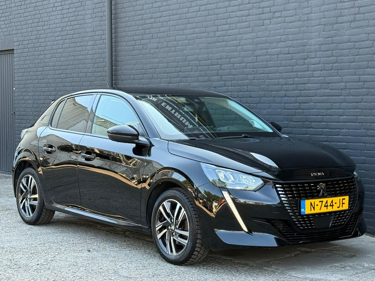 Peugeot 208 - 1.2 PureTech Blue Lease Allure NAVI | CARPLAY | CAMERA | PDC | KEYLESS | NWE APK - AutoWereld.nl