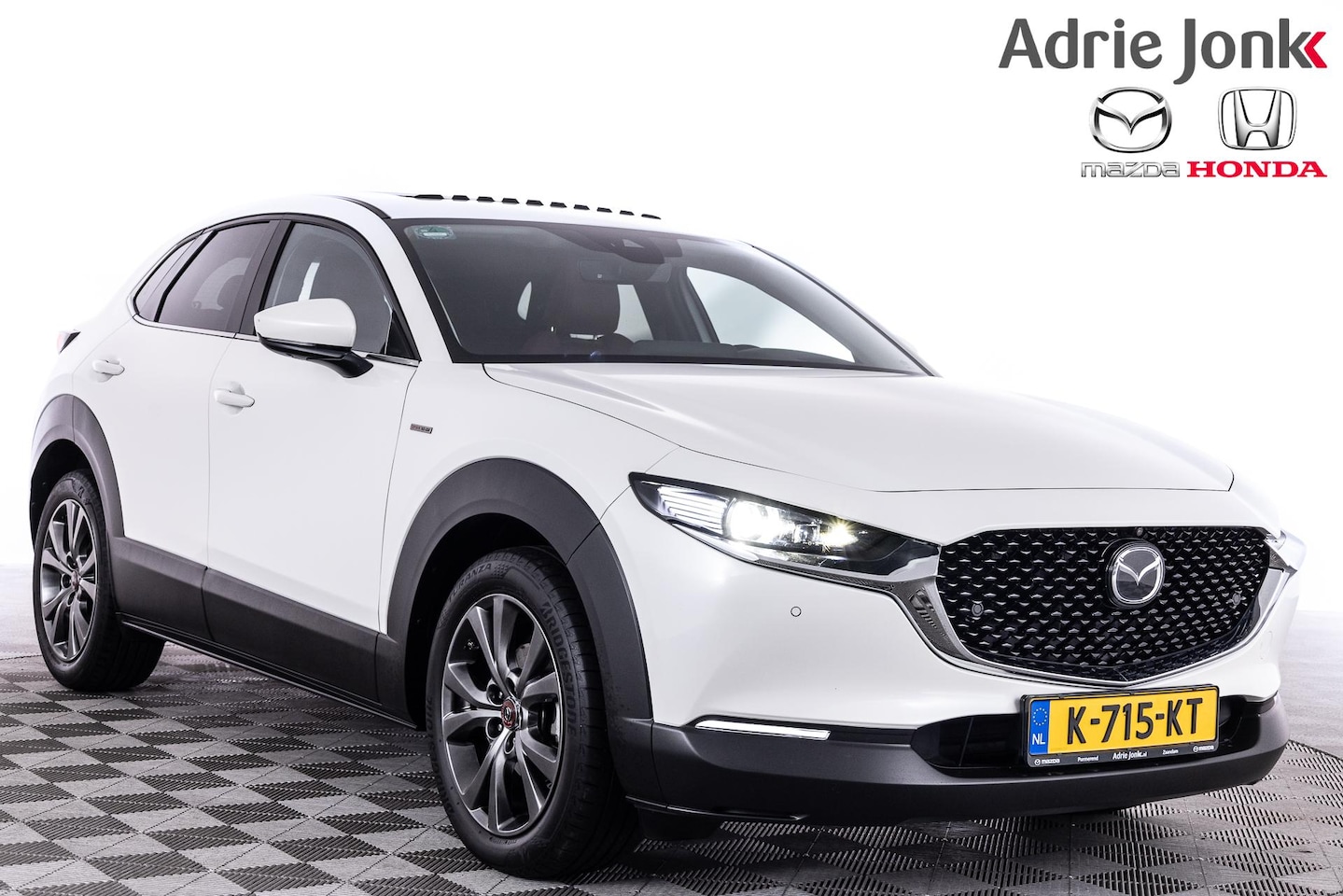 Mazda CX-30 - 2.0 e-SkyActiv-X M Hybrid100th Anniversary Ed. | TREKHAAK | APPLE CARPLAY | HEAD-UP | STUU - AutoWereld.nl