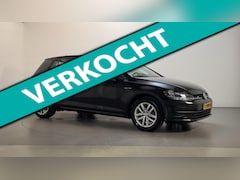 Volkswagen Golf - 1.0 TSI Trendline Parkeersensoren Navigatie App-Connect Stoelverwarming