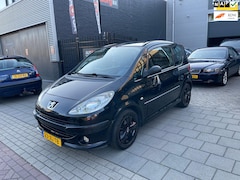 Peugeot 1007 - 1.4 Gentry Trekhaak Airco NAP APK 1 Jaar