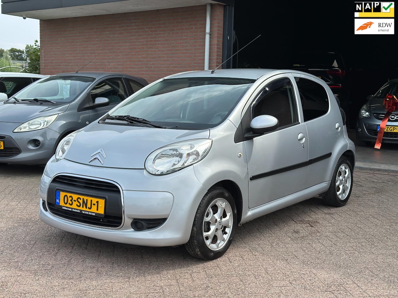 Citroën C1 - 1.0-12V Exclusive 1.0-12V Exclusive 5DRS, AIRCO, LEDERPAKKET, BOEKJES!! - AutoWereld.nl