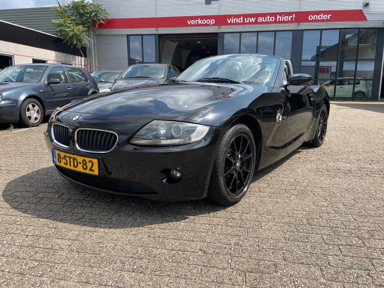 BMW Z4 Roadster - 2.2i Pure 6 cilinder weinig km - AutoWereld.nl
