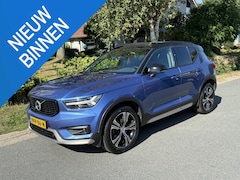 Volvo XC40 - 1.5 T3 R-Design 163PK Automaat•Pano•Trekhaak