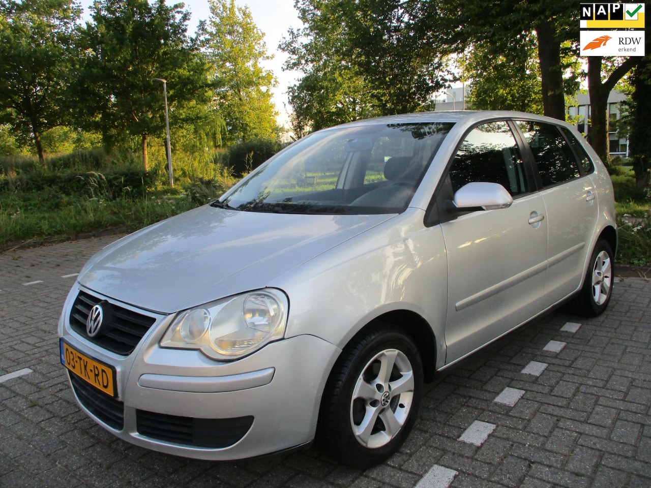 Volkswagen Polo - 1.6-16V Optive 1.6-16V Optive - AutoWereld.nl