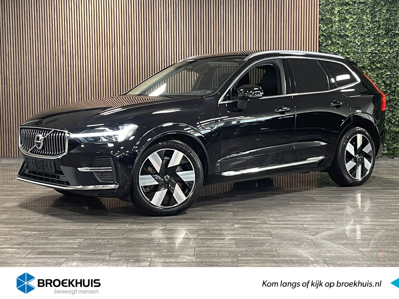 Volvo XC60 - T6 AWD Recharge Plus Bright Long Range | Vol! | Luchtvering | Stoelventilatie | Trekhaak | - AutoWereld.nl