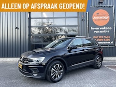 Volkswagen Tiguan - 1.5 TSI ACT Highline CARPLAY|TREKHAAK|DODEHOEK ASSIST|ADAPTIEVE CRUISE CONTROL|STOELVERWAR