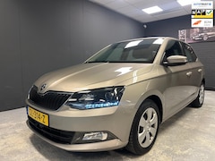 Skoda Fabia - 1.0 TSI Ambition NL Bluetooth Parkeersensoren Lage Km RijKlaar