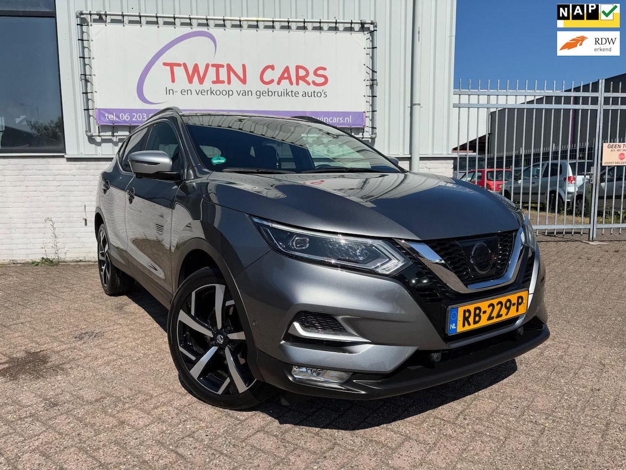 Nissan Qashqai - 1.2 Tekna +AUT NAVI LEER PANO BOSE - AutoWereld.nl
