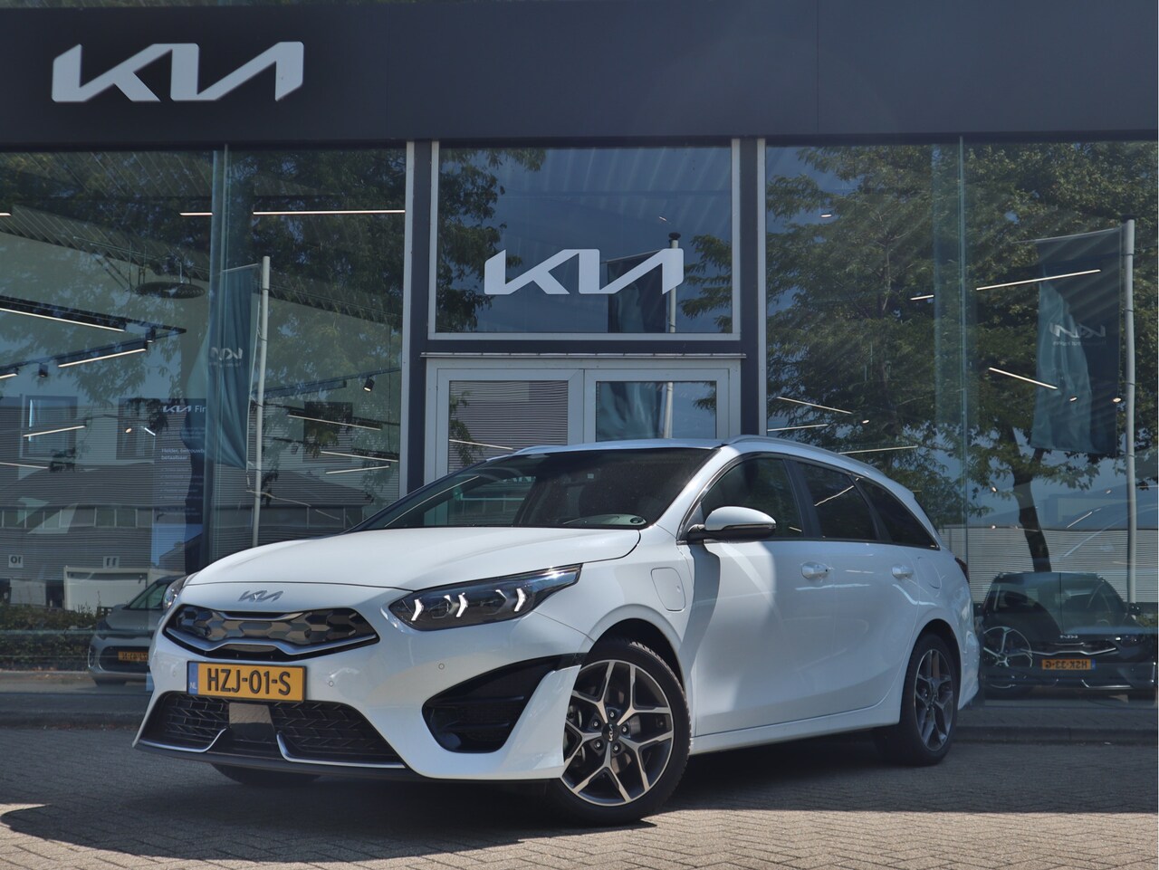 Kia Cee'd Sportswagon - Ceed 1.6 GDI PHEV Plug-In ExecutiveLine | Navigatie | Camera | Climate Control | Crusie Co - AutoWereld.nl