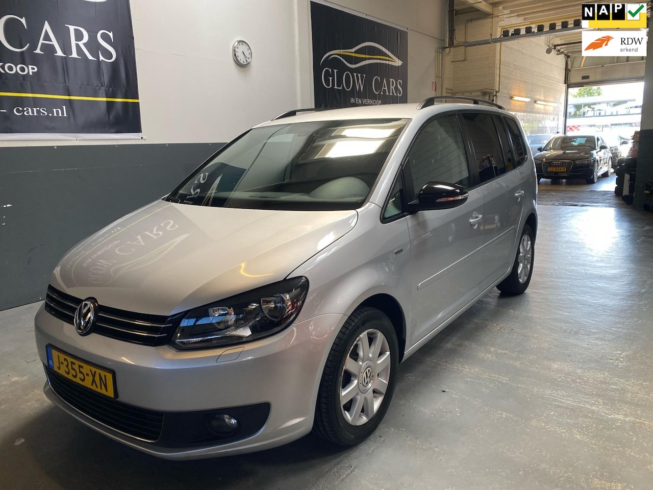 Volkswagen Touran - 1.4 TSI Highline |AUTOMAAT|ISOFIX|CRUISE|PDC| - AutoWereld.nl