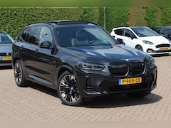 BMW iX3 - High Executive 80 kWh / SoH 98.4% / Trekhaak / Panoramadak / 360Camera / Head-up / 20'' /