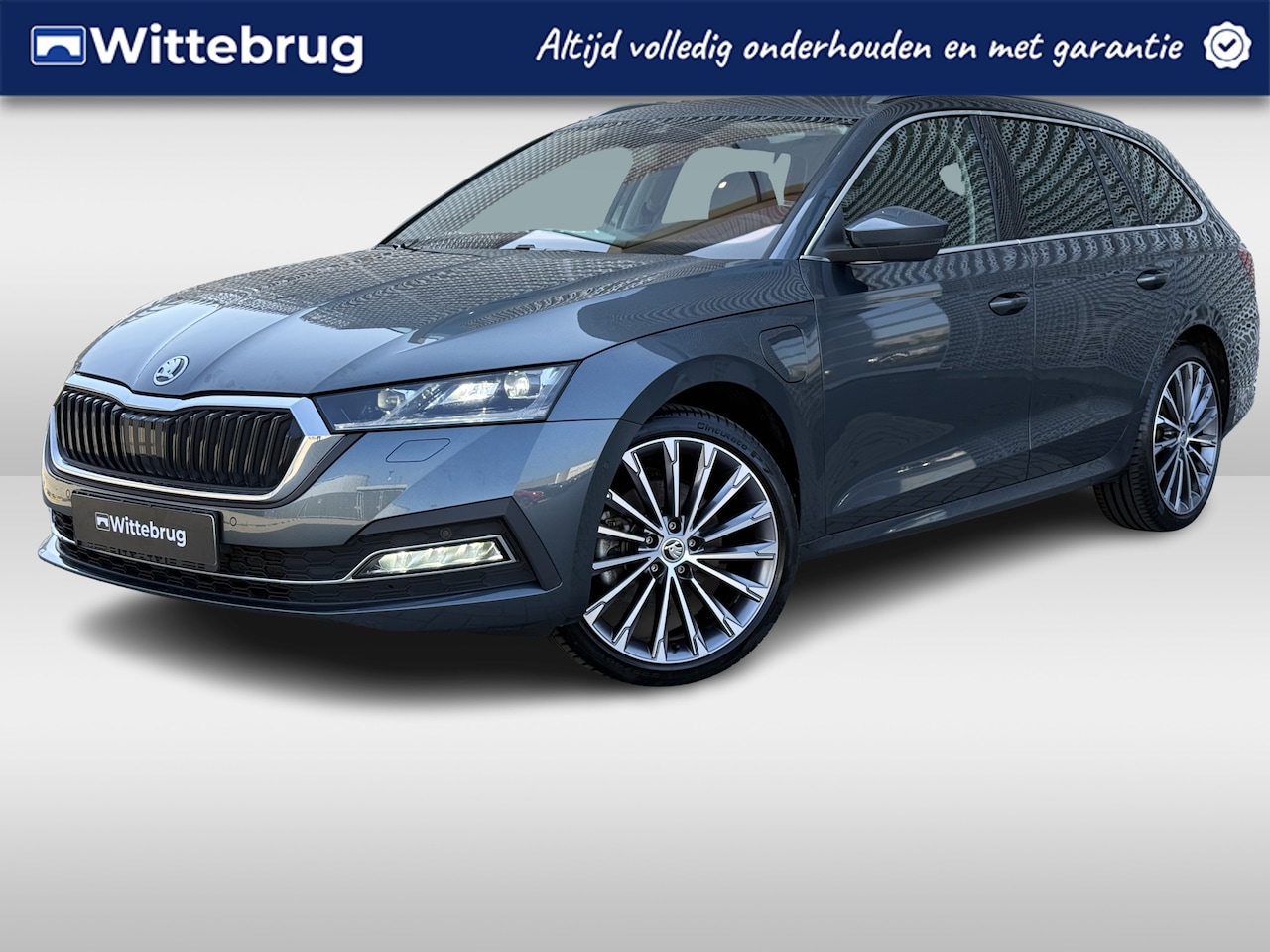Skoda Octavia Combi - 1.4 TSI iV 204pk DSG PHEV Style / Panoramadak / Leer / Memory / 19" LMV / LED Matrix / Nav - AutoWereld.nl