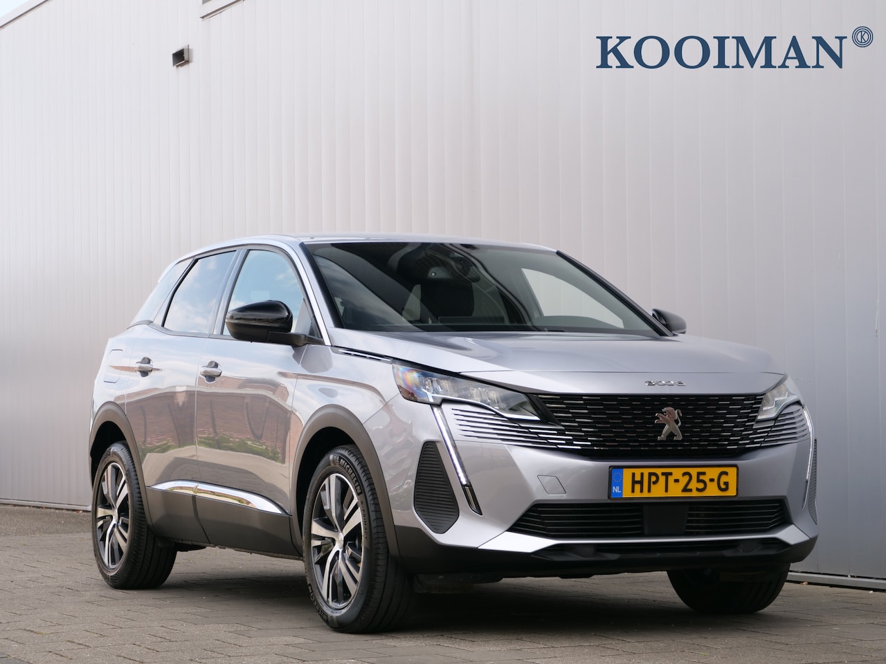 Peugeot 3008 - 1.2 Mild Hybrid 136pk Allure Pack Business Automaat LED / Camera / Navigatie - AutoWereld.nl