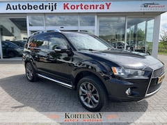 Mitsubishi Outlander - 2.0 Intro Edition N.a.p. Navi , Tv Scherm, ook achterin, zie foto, s