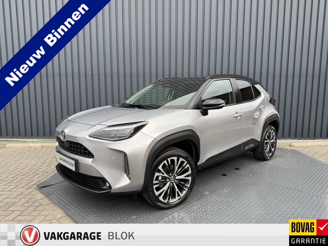 Toyota Yaris Cross - 1.5 Hybrid 130 Executive / Bi tone AWD | Premium Pack( JBL, Elektrische achterklep, enz) | - AutoWereld.nl