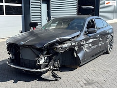 BMW i5 - M60 xDrive 84 kWh panoramadak, carplay, 360 camera