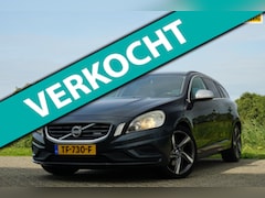 Volvo V60 - 2.0 D3 R-Design AUT | Savile Grey | Trekhaak/NAV/Bluetooth/PDC - Vlot & Ruim